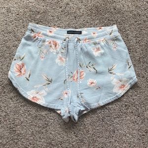 Kendall & Kylie Floral Shorts XS